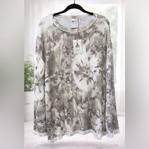 Easel Tie-Dye Long Sleeve Top NWT Boutique Relaxed Fit Size M